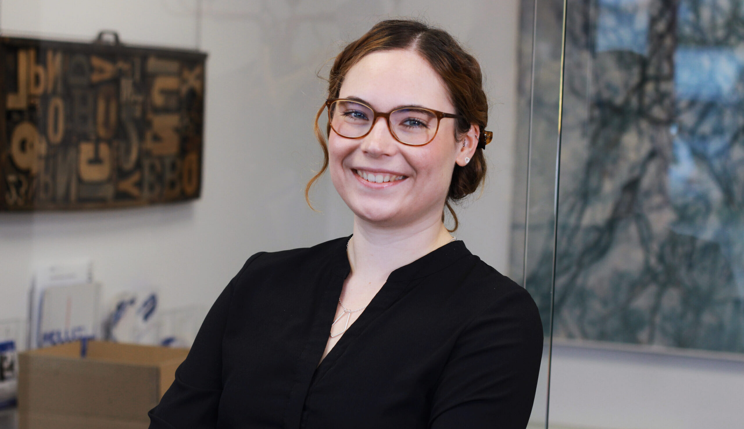 Portrait-Bild von Mitarbeiterin Annkristin Rehberg